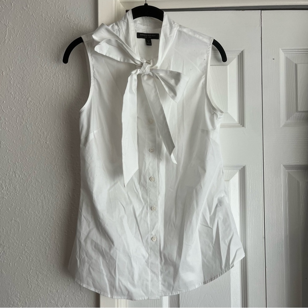 Banana Republic Riley Shirt White Sleeveless Bow Neck Tie Blouse Button Down